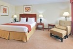Отель Holiday Inn Express Hotel & Suites Canton