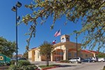 Отель La Quinta Inn & Suites Dallas - Las Colinas