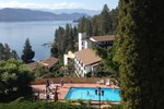 Отель Lake Okanagan Resort