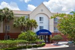 Отель Candlewood Suites Clearwater