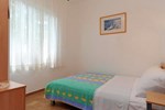 Апартаменты Holiday home Starigrad-Paklenica 1