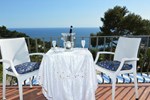 Апартаменты Capri Luxury Sea View Villa