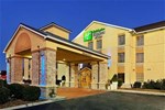 Отель Holiday Inn Express Hotel & Suites Crossville