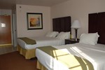 Отель Holiday Inn Express Hotel & Suites East Lansing