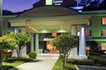 Отель Holiday Inn Express Hotel & Suites Emporia