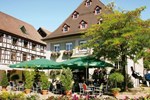 Отель Hotel-Gasthof Schwarzer Adler