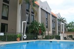 Отель Hampton Inn Commercial Boulevard-Fort Lauderdale