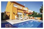 Four-Bedroom Holiday home Sant Pere Pescador with an Outdoor Swimming Pool 06