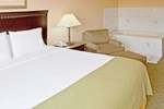 Отель Holiday Inn Express Hotel & Suites Norfolk Airport