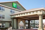 Отель Holiday Inn Express Hotel & Suites Oshkosh - State Route 41