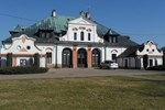 Гостевой дом Zespół Pałacowo-Parkowy Czyżów Szlachecki