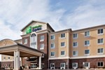 Отель Holiday Inn Express & Suites Statesville