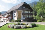 One-Bedroom Apartment Mauterndorf with Mountain View 09