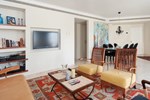 Luxurious Elegant Golda Park Apartment