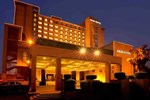 Отель Eros - Managed by Hilton New Delhi Nehru Place