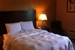Отель Days Inn & Suites Cincinnati