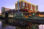 Отель Hampton Inn & Suites Greenville-Downtown-Riverplace