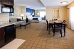 Отель Holiday Inn Express & Suites Fort Pierce