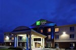 Отель Holiday Inn Express Hotel & Suites Cincinnati-Blue Ash