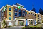 Отель Holiday Inn Express Hotel & Suites Clemson - University Area