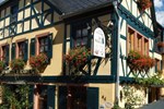 Отель Historisches Weinhotel Zum Grünen Kranz