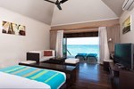 Отель Veligandu Island Resort & Spa