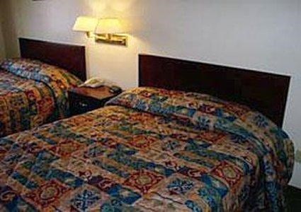 Econo Lodge Inn & Suites Red Deer