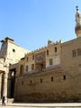 Стена храма, где стоит мечеть с имамами / Фото из Египта