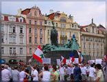 Памятник Гусу и антиизраильская демонстрация 'Кедра' / Чехия