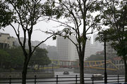 Сингапур в дождь / Фото из Малайзии