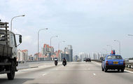 Широкие улицы и высокие дома / Фото из Малайзии