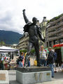 Единственный в мире памятник Фредди Меркьюри / Фото из Швейцарии