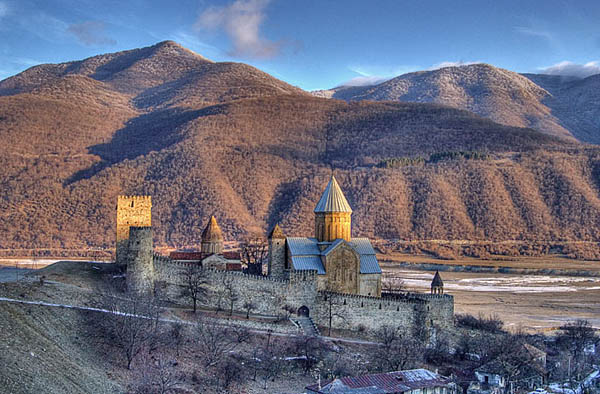 Крепость Ананури. 16 век / Фото из Грузии