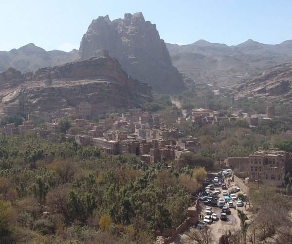 Вид на Вади-Дахр с крыши дворца / Фото из Йемена