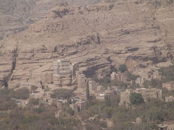 Дворец - летняя резиденция имама / Фото из Йемена