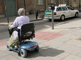 транспортное средство для пожилых людей / Великобритания