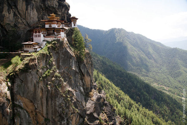Город на горе / Фото из Бутана