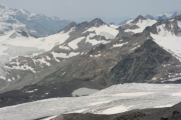 Виды на ледники Приэльбрусья / Фото из России
