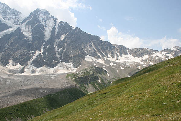 Альпийские луга на Чегете / Фото из России