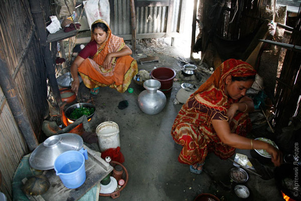 Коммунальная кухня / Фото из Бангладеш