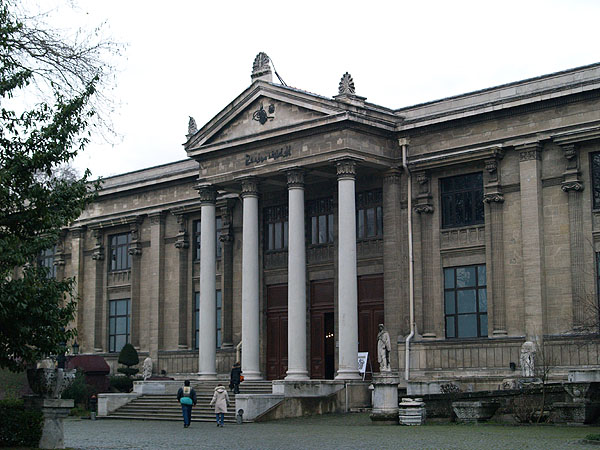 Музей археологии - главное здание / Фото из Турции