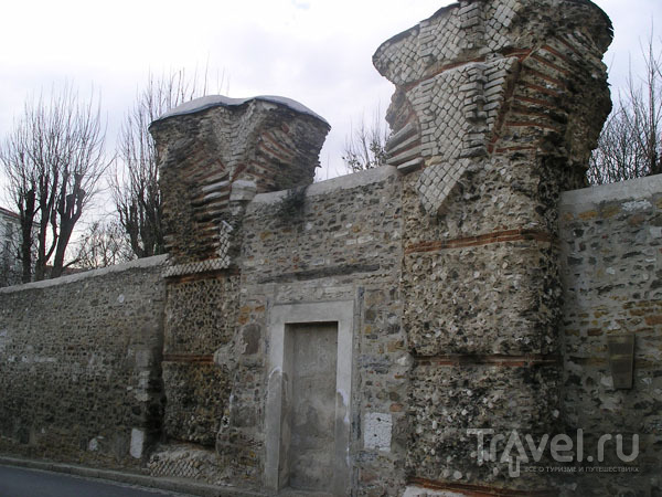 Древние развалины на холме Фурвьер / Фото из Франции