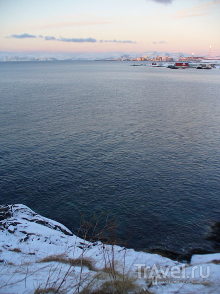 На берегу фьорда, Хаммерфест / Фото из Норвегии