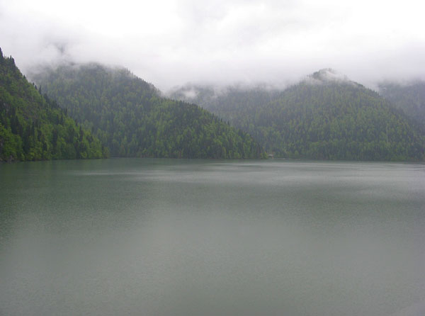 Прекрасный вид на озеро, Абхазия / Фото из Абхазии