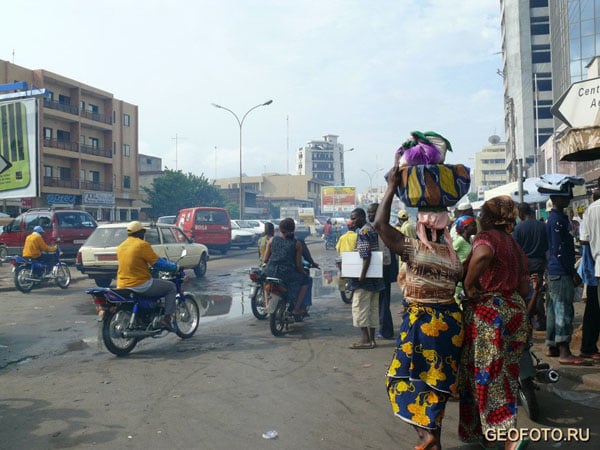 Шумные улицы Котону / Фото из Бенина