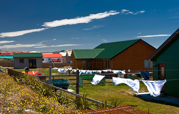 В Порт-Стэнли постоянно дуют сильные ветры / Фото с Фолклендских островов