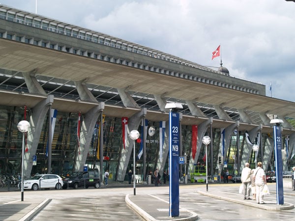 Железнодорожный вокзал в Люцерне / Фото из Швейцарии