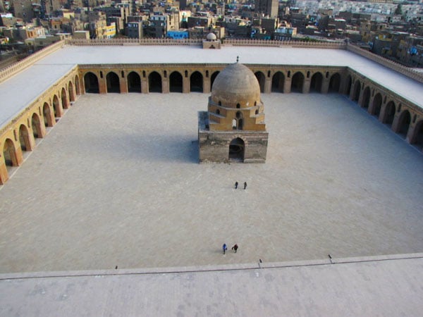 Мечеть Ибн-Тулуна - древнейшая в Каире / Фото из Египта