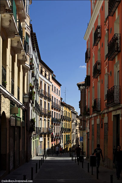 Узкие мадридские улочки / Фото из Испании