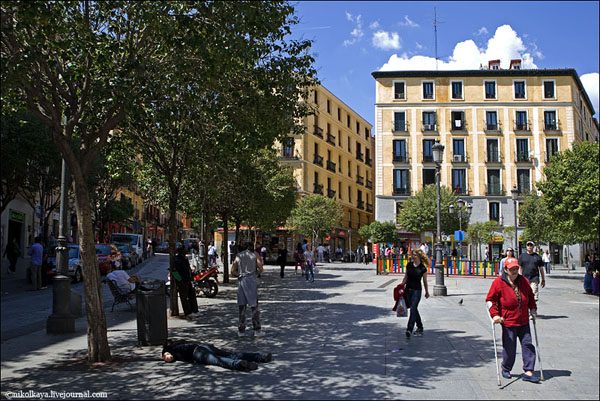 В кварталах к югу от площади Пуэрта-дель-Сол, Мадрид / Фото из Испании
